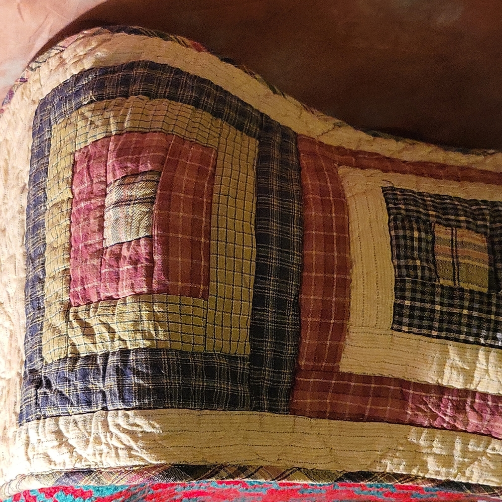 Vintage tabke runners-linens amazing find